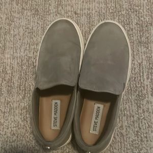 Steve Madden grey suede slip on with rubber sole, size 6.5